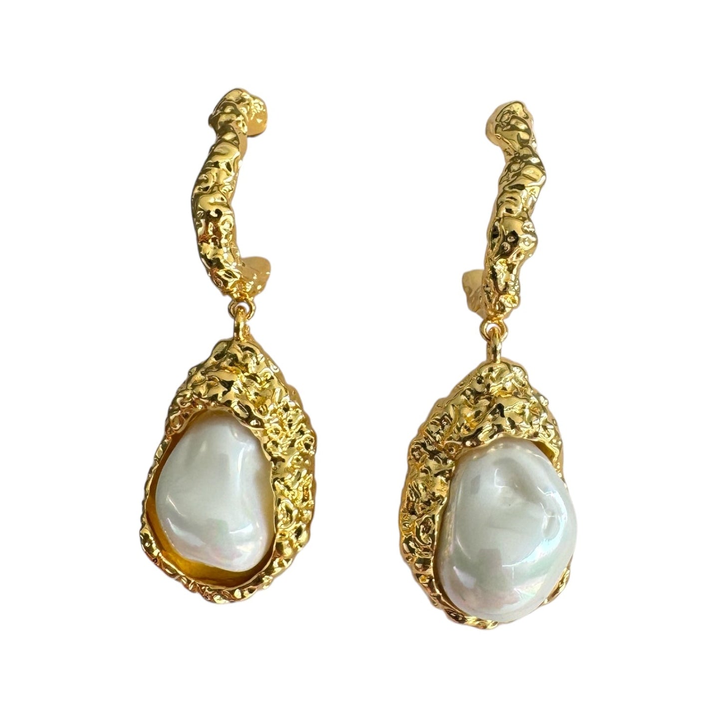 044 Shell Pearl Statement Earrings