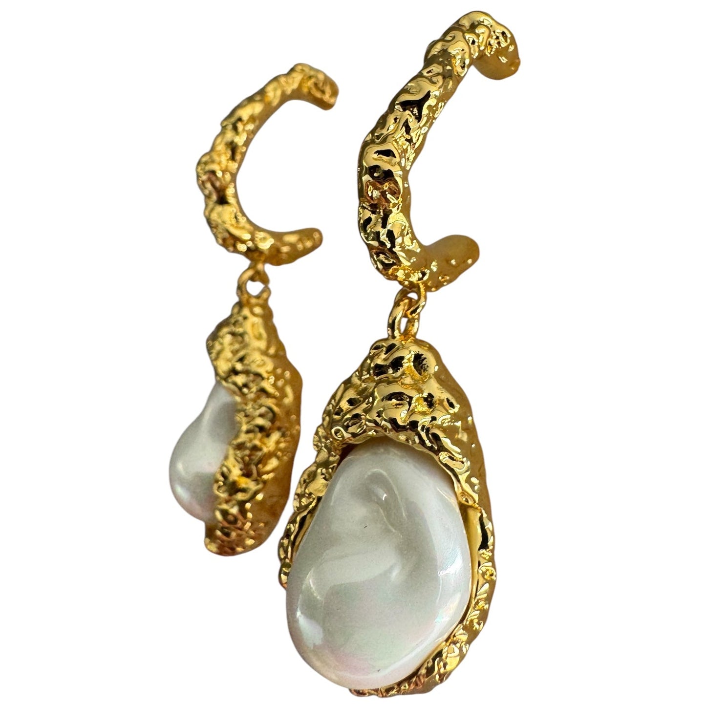 044 Shell Pearl Statement Earrings