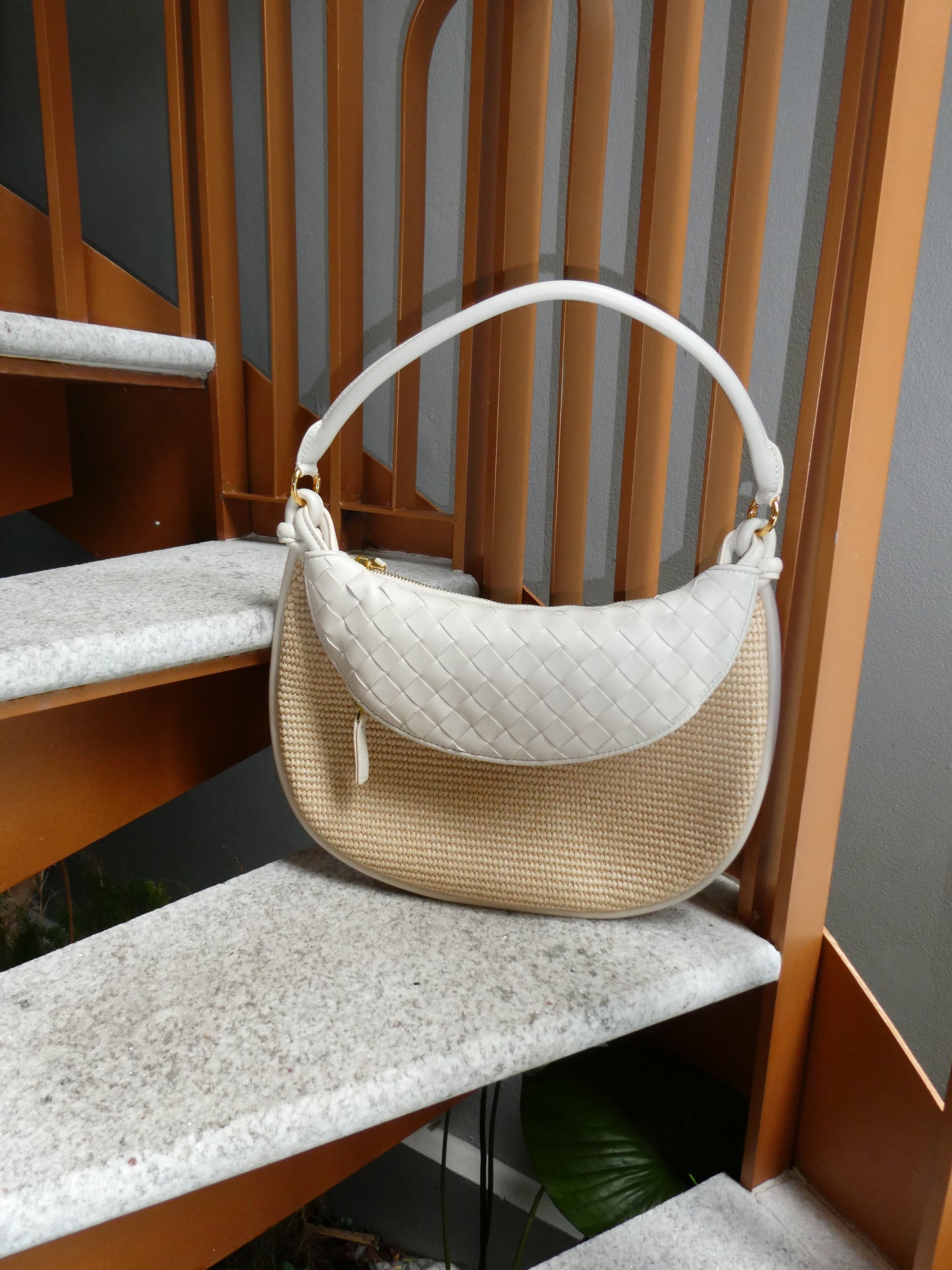 CAMILE Raffia Saddle Bag, Milk