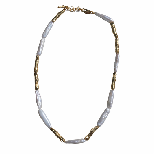 0019 Pearl & Gold Short Necklace